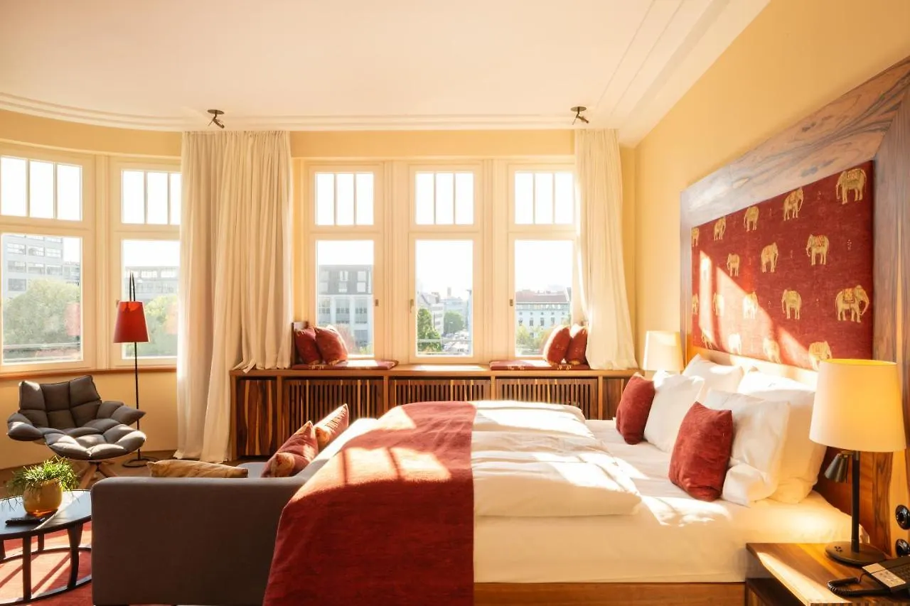 Orania.Berlin Hotell