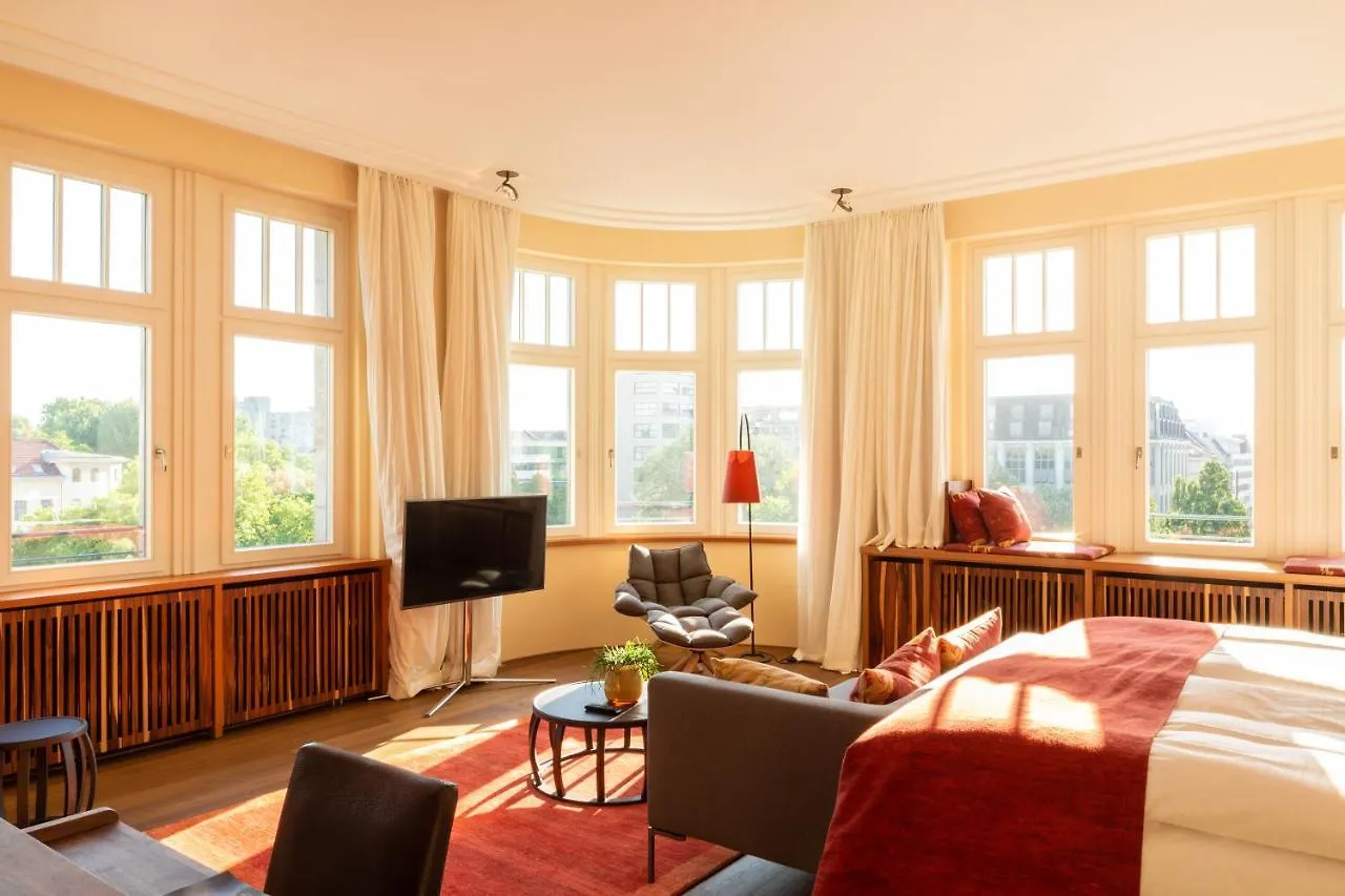 Orania.Berlin Hotell