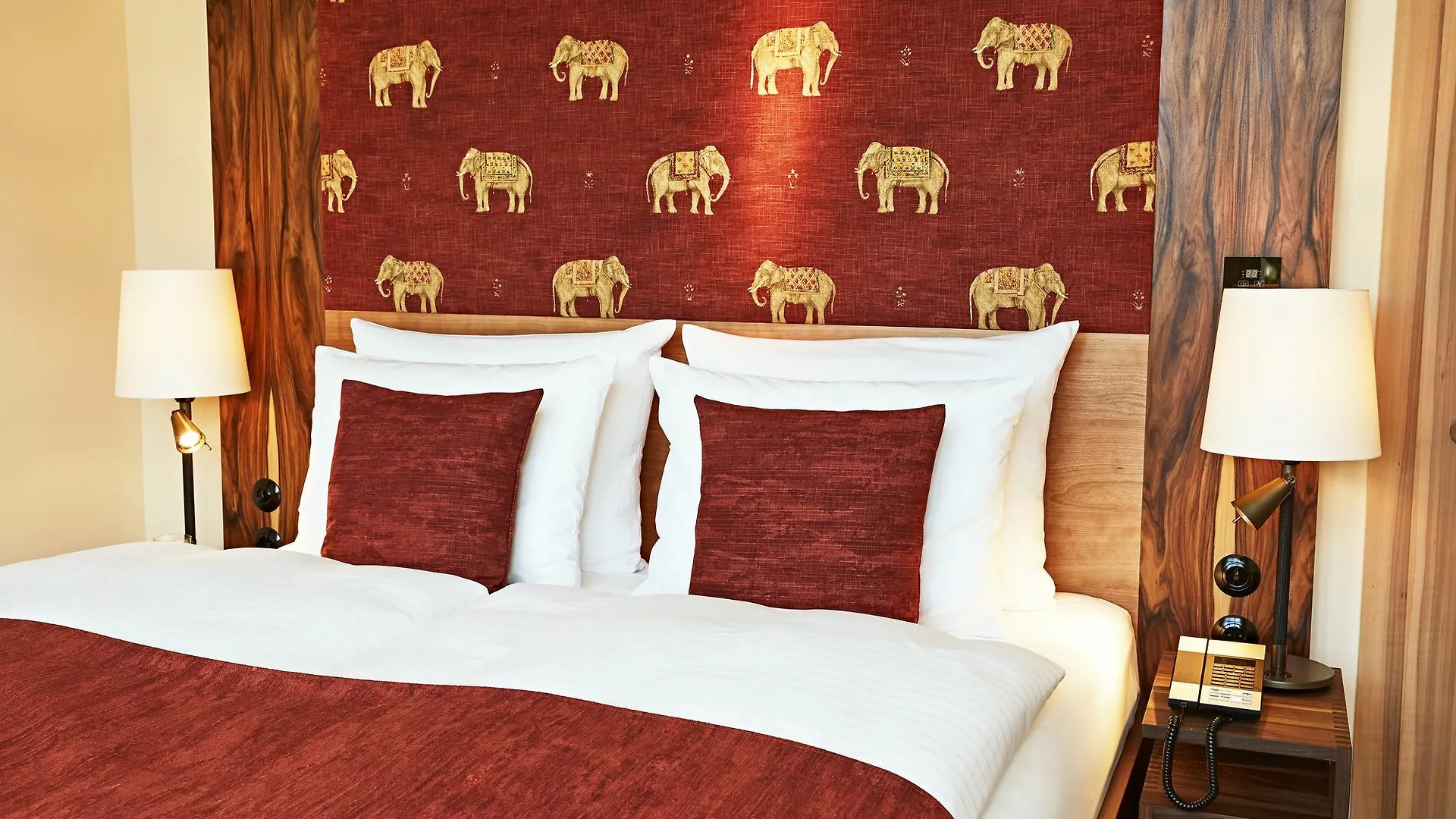 Orania.Berlin Hotell