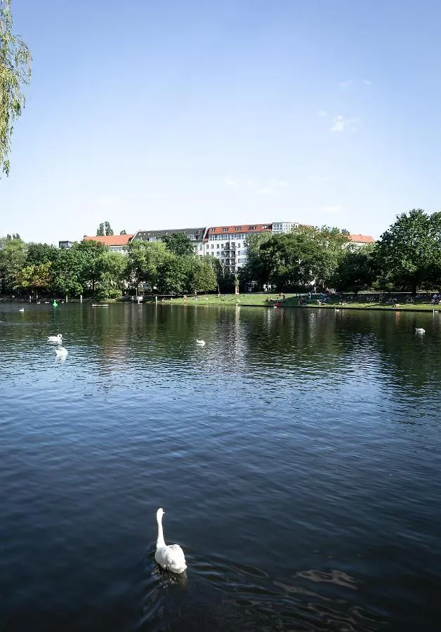 Orania.Berlin Hotell
